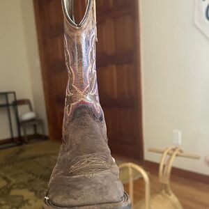 Embroidered Brown Cowboy Boots LEFT ONE ONLY